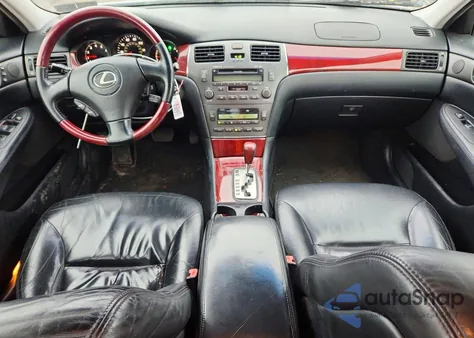 2003 Lexus Es 300 z USA, uszkodzony, nr VIN JTHBF30G630123732